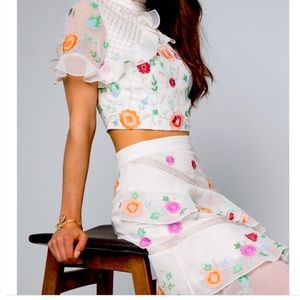 Nwt Bebe embroidered set